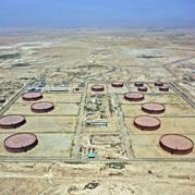 پروژه احداث مخازن ذخیره سازی نفت خام با ظرفیت 10 میلیون بشکه در بندر گناوه